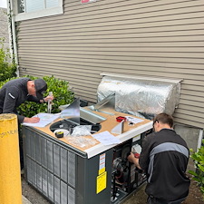 Commercial-Rooftop-Package-Unit-Replacement-in-Fraser-Valley 2